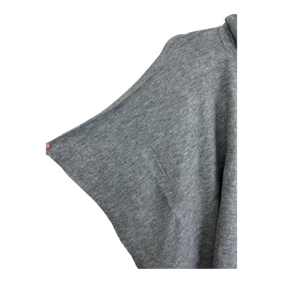 XCVI Cartwright Poncho Size 1 S/M Slate Grey Turtleneck Oversized NWT - Picture 3 of 6